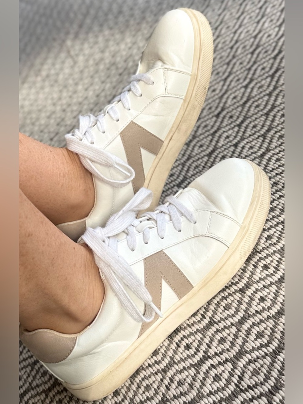 Mia Italia Shoes White and Beige Low-Top Sneakers 8.5 (sizing more like a 9)